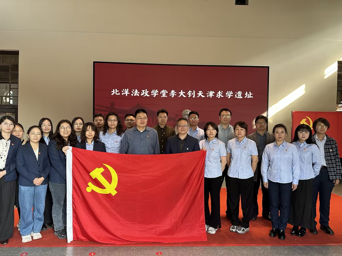圖1.jpg